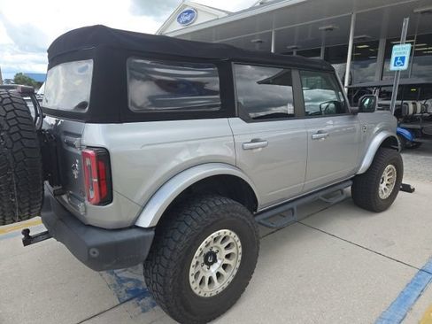Used 2021 Ford Bronco Outer Banks AWD/4WD image 6