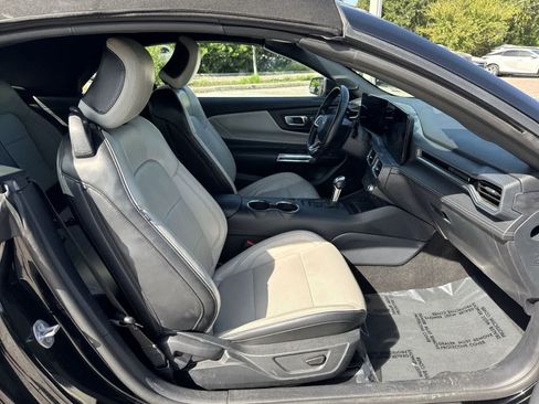 Used 2024 Ford Mustang Premium RWD image 27