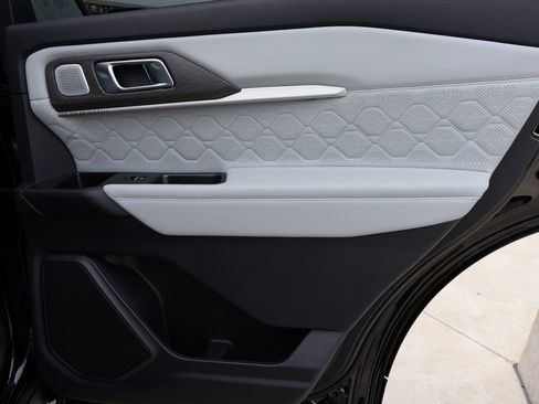 New 2026 Ford Explorer Platinum w/ LUX Leather Package image 12