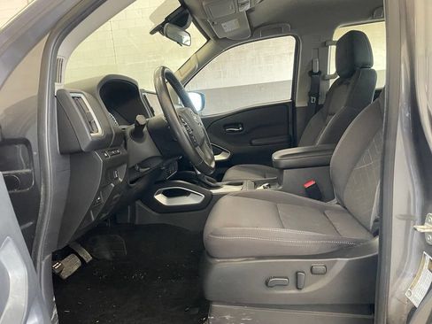 Certified 2025 Nissan Frontier SV w/ SV Convenience Package AWD/4WD image 10