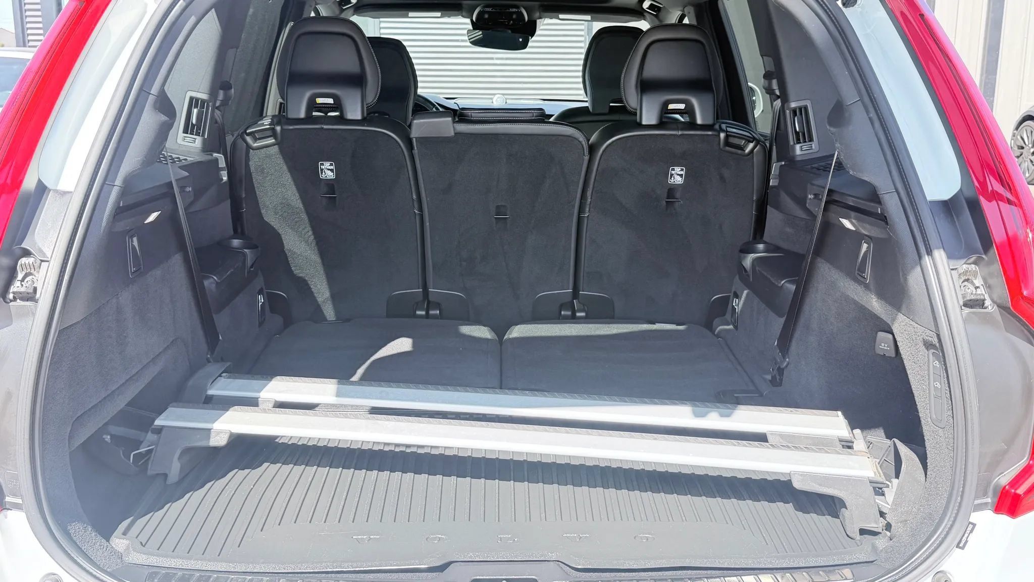 Used 2019 Volvo XC90 T6 R-Design w/ Advanced Package AWD/4WD image 27