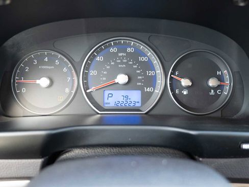 Used 2012 Hyundai Santa Fe GLS image 15