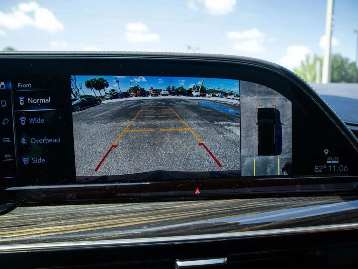 Used 2021 Cadillac Escalade Sport w/ LPO, ONYX Package RWD image 49
