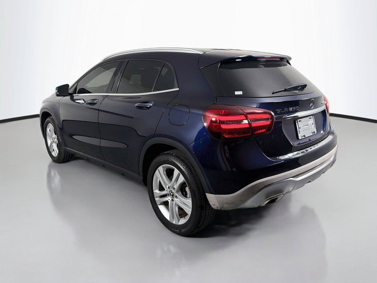 Used 2018 Mercedes-Benz GLA 250 4MATIC image 7