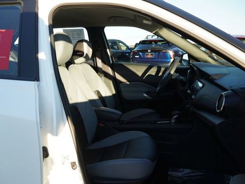 Used 2024 Nissan Kicks SR w/ SR Premium Package image 22