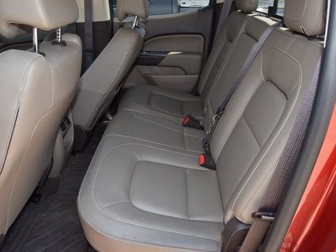 Used 2016 GMC Canyon SLT w/ Driver Alert Package RWD image 11
