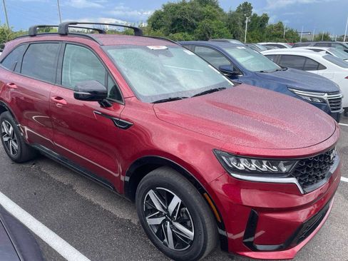 Used 2022 Kia Sorento S FWD image 4