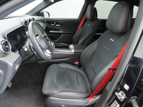 Used 2024 Mercedes-Benz GLC 43 AMG 4MATIC image 19