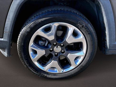 Used 2019 Jeep Compass Limited image 9