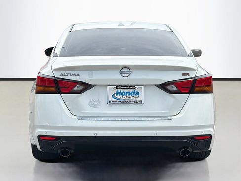 Used 2023 Nissan Altima 2.5 SR FWD image 6