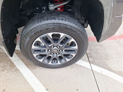 Used 2025 Toyota Tundra Limited image 11