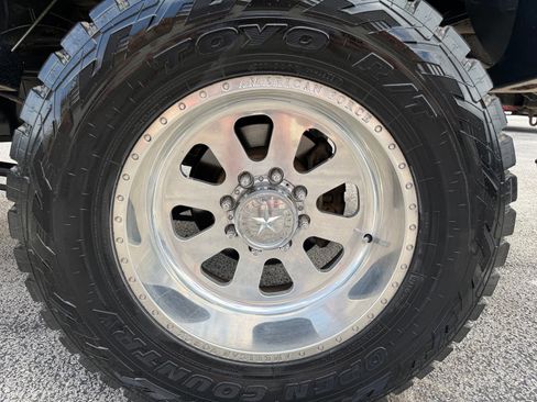 Used 2014 Ford F350 Platinum w/ FX4 Off-Road Package AWD/4WD image 9