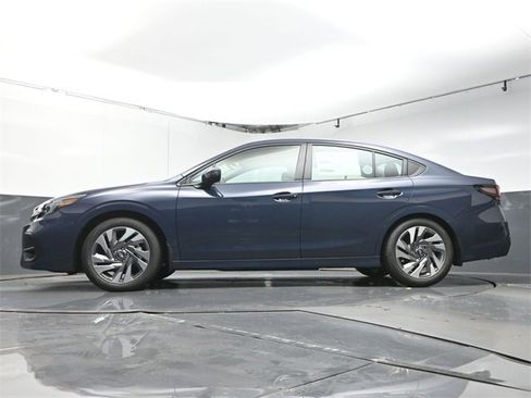 Used 2025 Subaru Legacy Limited w/ Popular Package #2 image 37