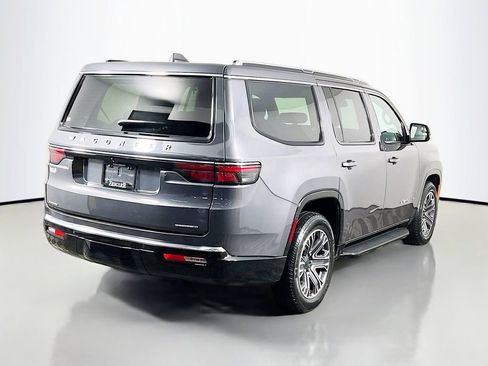 Used 2023 Jeep Wagoneer Series II AWD/4WD image 5