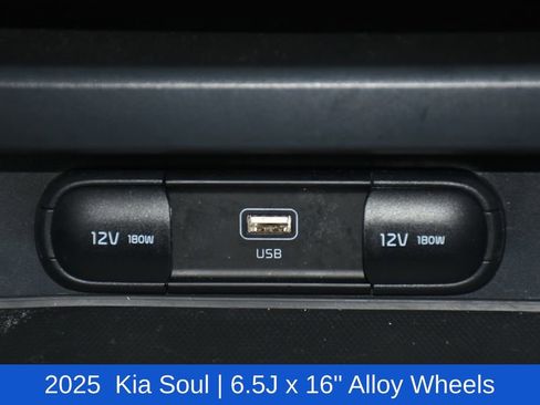 Used 2025 Kia Soul LX FWD image 21