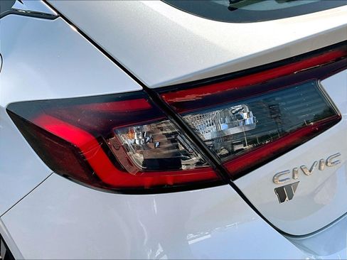 Used 2024 Honda Civic EX-L image 23