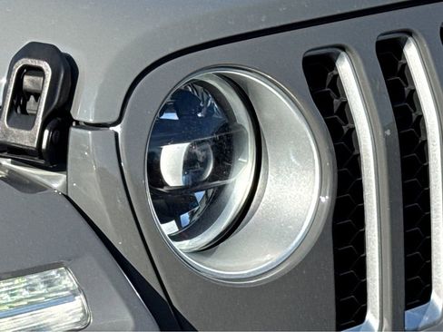 Certified 2023 Jeep Wrangler Sahara w/ Cold Weather Group image 5