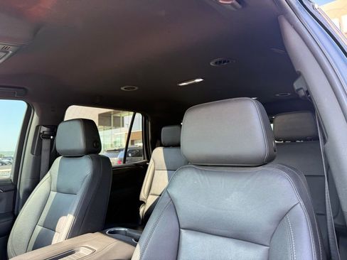 Used 2022 Chevrolet Tahoe LT w/ Luxury Package image 23