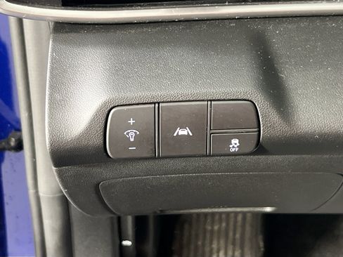 Used 2023 Hyundai Elantra SEL w/ Convenience Package image 10