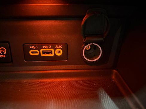 Used 2024 Nissan Sentra SV FWD image 21