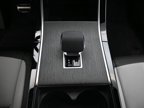 New 2026 Land Rover Range Rover Evoque Dynamic SE AWD/4WD image 24
