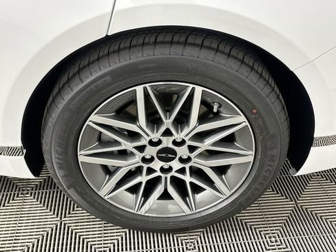 New 2026 Genesis G80 2.5T image 21