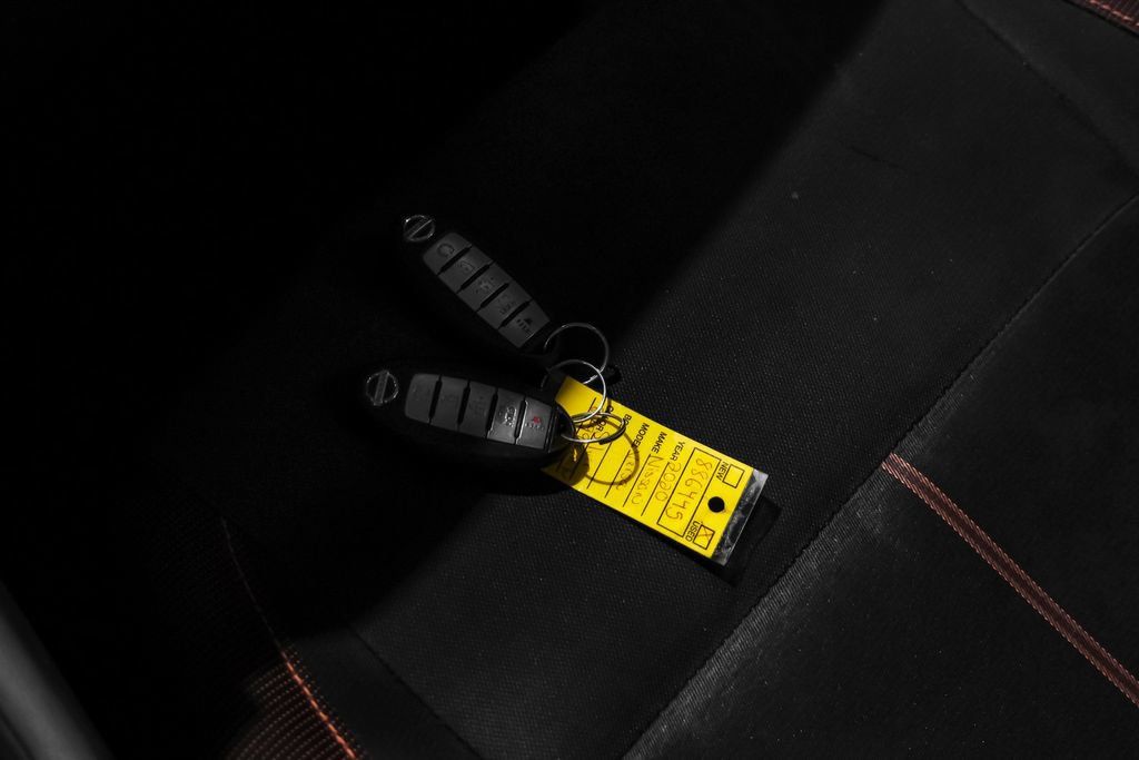 Used 2020 Nissan Versa SR FWD image 53