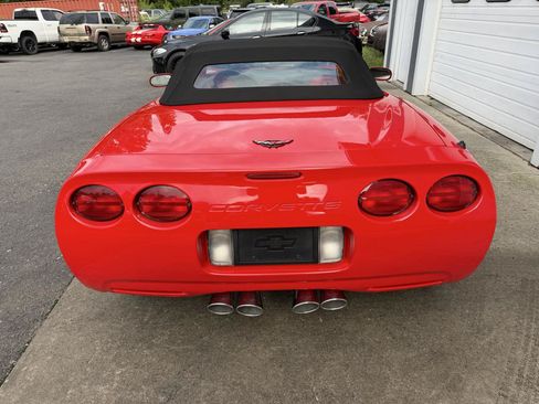 Used 2000 Chevrolet Corvette Convertible w/ Performance Handling Pkg RWD image 8