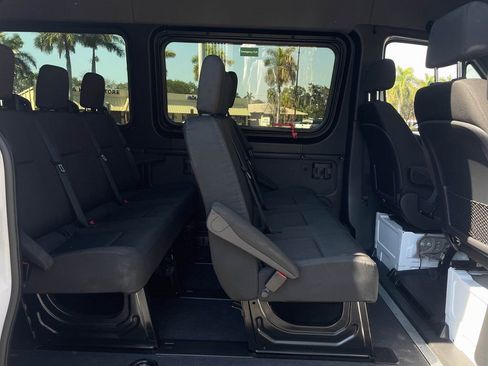 Used 2025 Mercedes-Benz Sprinter 2500 image 29