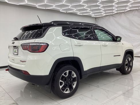Used 2017 Jeep Compass Trailhawk w/ Leather Interior Group AWD/4WD image 11