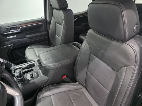 Used 2024 GMC Sierra 1500 Denali AWD/4WD image 8