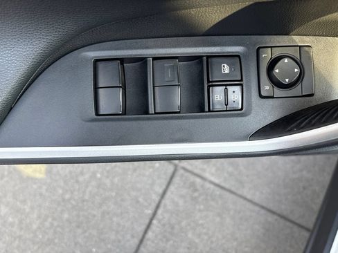 Used 2021 Toyota RAV4 TRD Off-Road AWD/4WD image 14