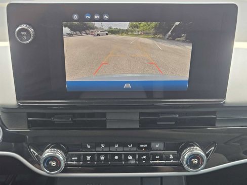 Certified 2025 Honda Prologue Touring image 18