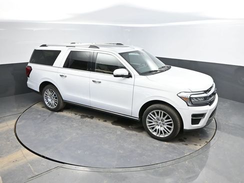 Used 2024 Ford Expedition Max Limited image 11