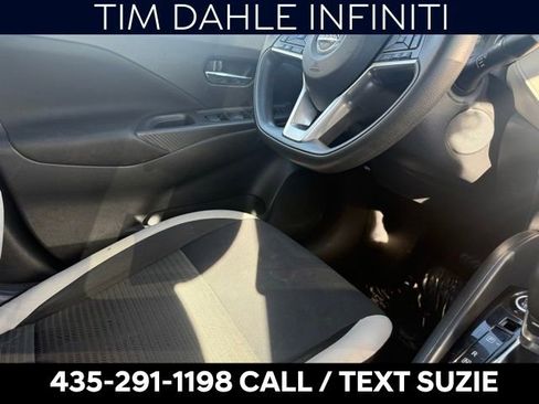 Used 2021 Nissan Versa SV image 14