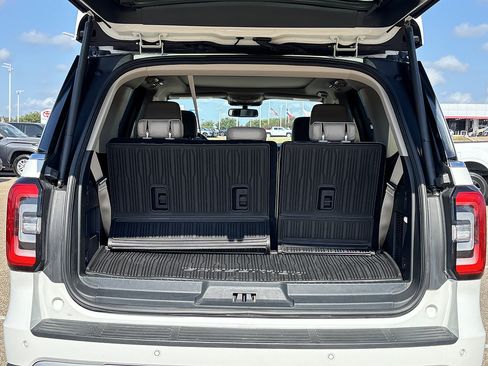 Used 2024 Ford Expedition Limited AWD/4WD image 25