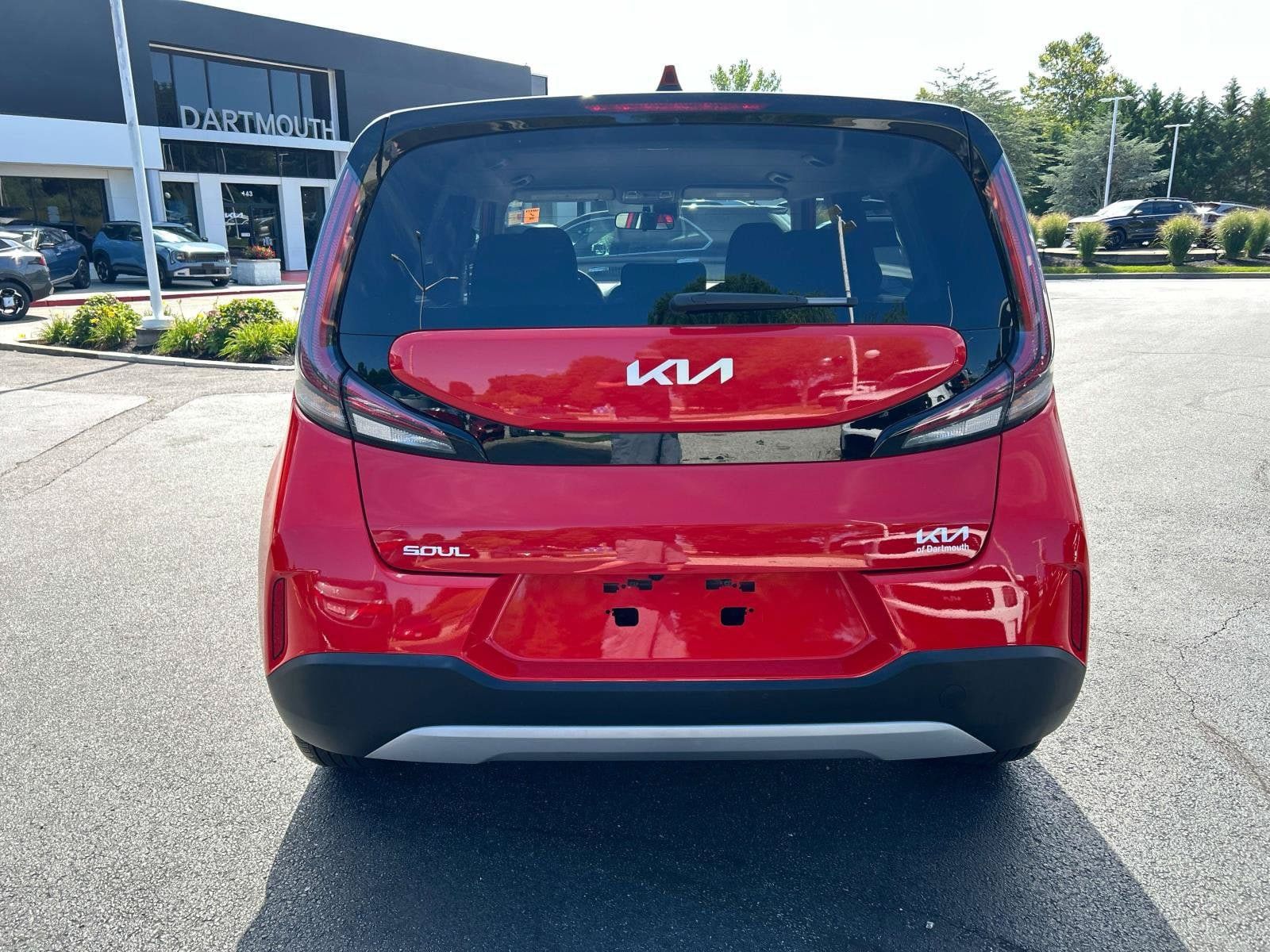 Used 2025 Kia Soul LX FWD image 4