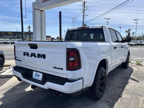 New 2026 RAM 1500 4x4 Crew Cab image 4