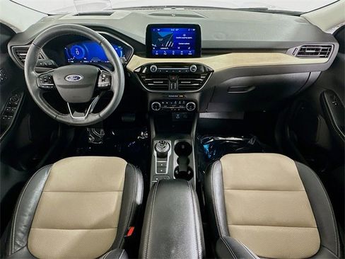 Used 2022 Ford Escape Titanium w/ Titanium Premium Package image 12