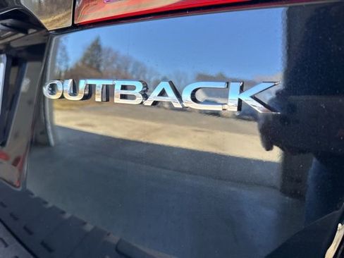 Used 2019 Subaru Outback 2.5i Limited AWD/4WD image 32