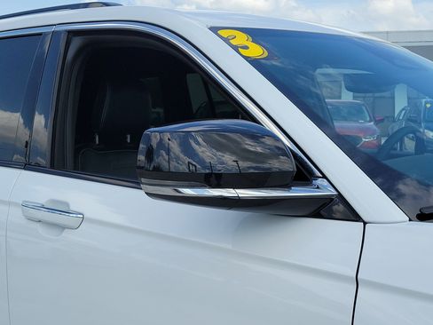 Used 2023 Jeep Grand Cherokee Overland w/ Trailer Tow Prep Group (B) RWD image 9