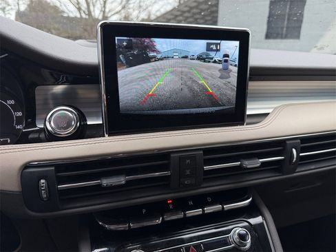 Used 2021 Lincoln Corsair FWD image 18