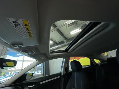 Used 2018 Honda Civic EX-T image 14