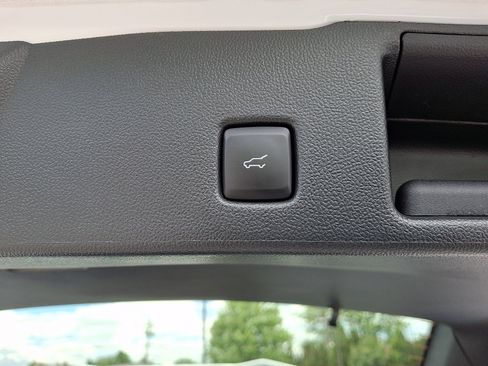 Certified 2023 Ford Escape ST-Line w/ Tech Pack #1 AWD/4WD image 31