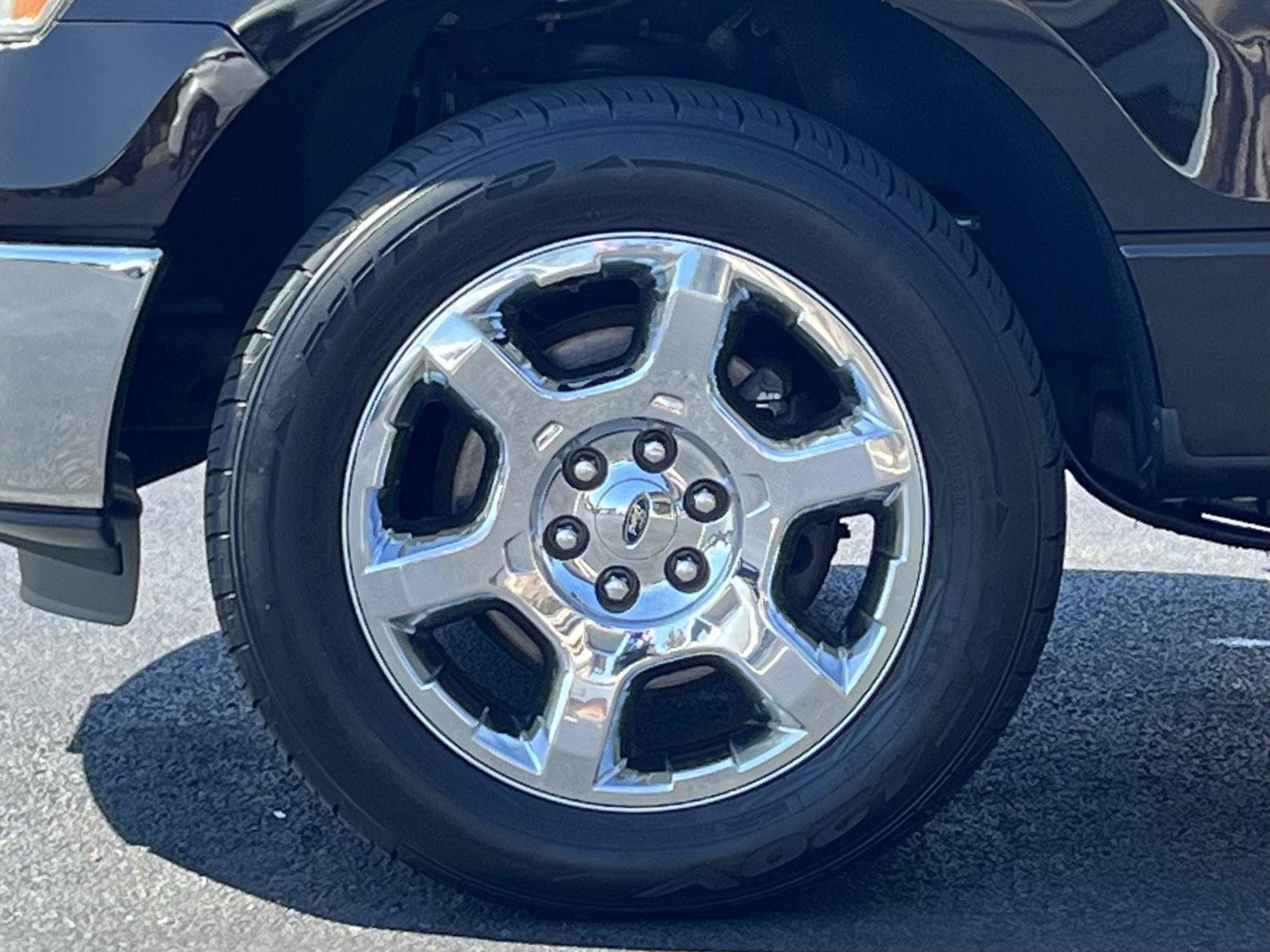 Used 2013 Ford F150 XLT w/ Luxury Equipment Group RWD image 21