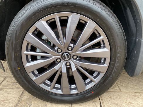 Certified 2023 Nissan Pathfinder SL w/ SL Premium Package AWD/4WD image 13