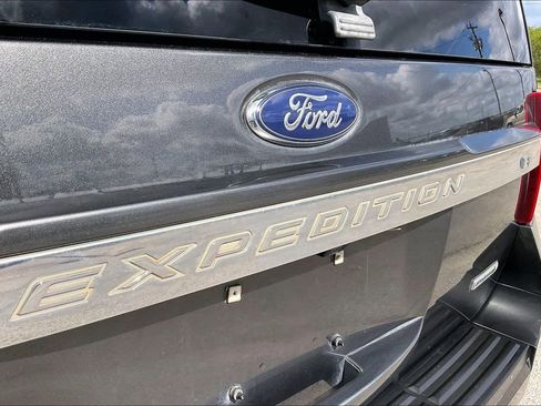 Used 2017 Ford Expedition EL XLT RWD image 27
