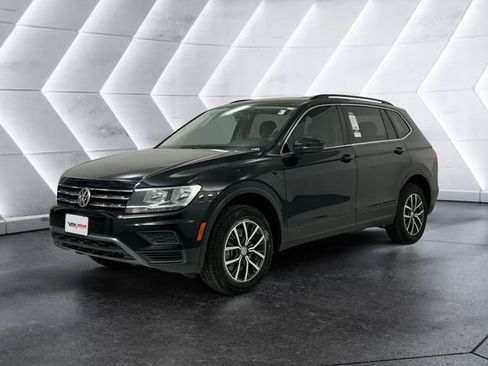 Used 2019 Volkswagen Tiguan SE AWD/4WD image 3
