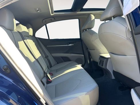 Used 2023 Toyota Camry XLE w/ Navigation Package FWD image 11