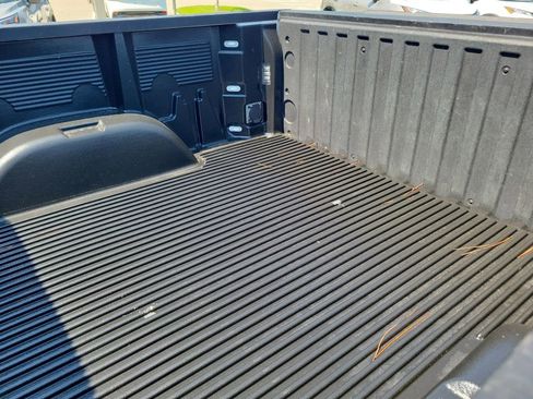 Used 2025 Chevrolet Silverado 1500 LT image 14